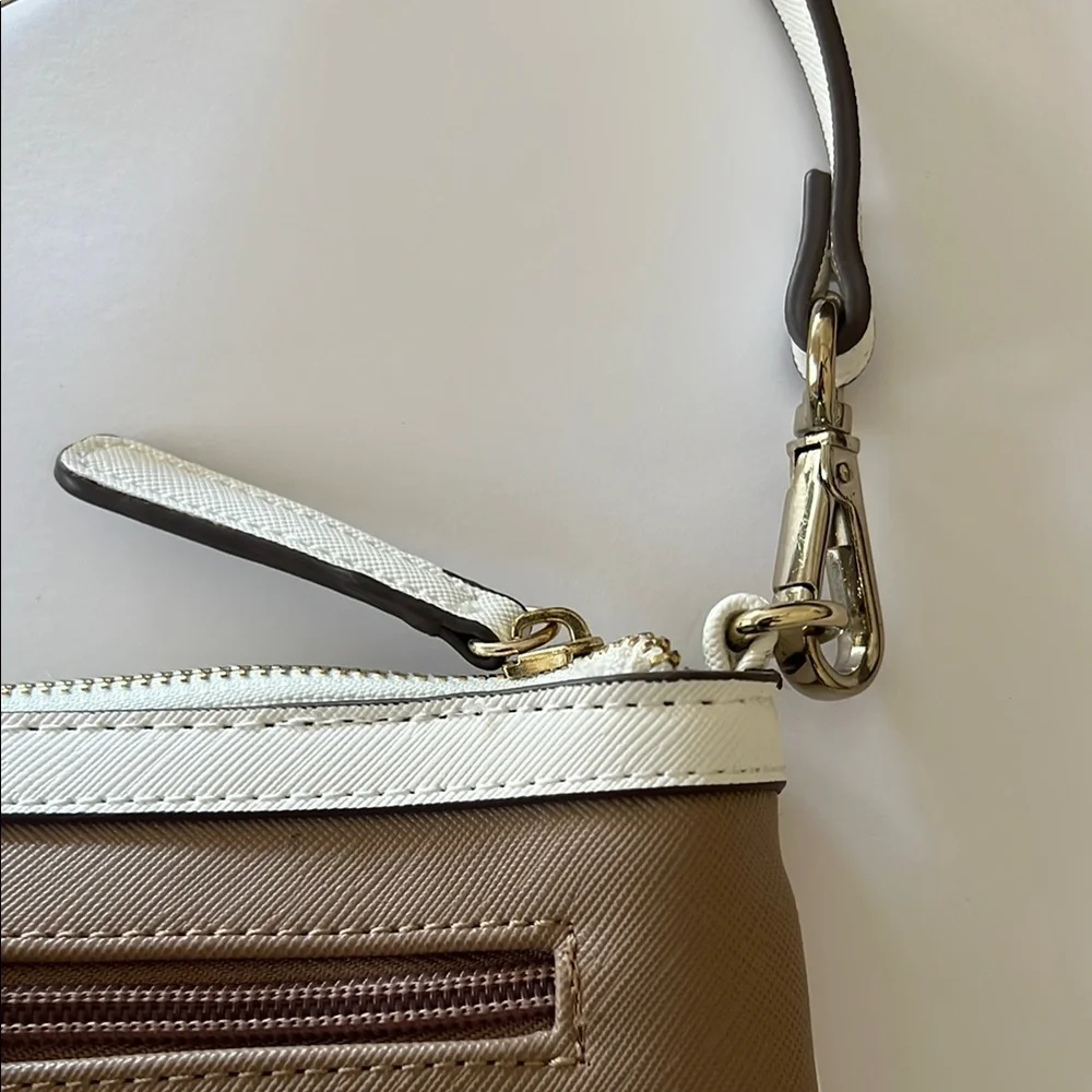 Clarks Brown and White Small Purse‎